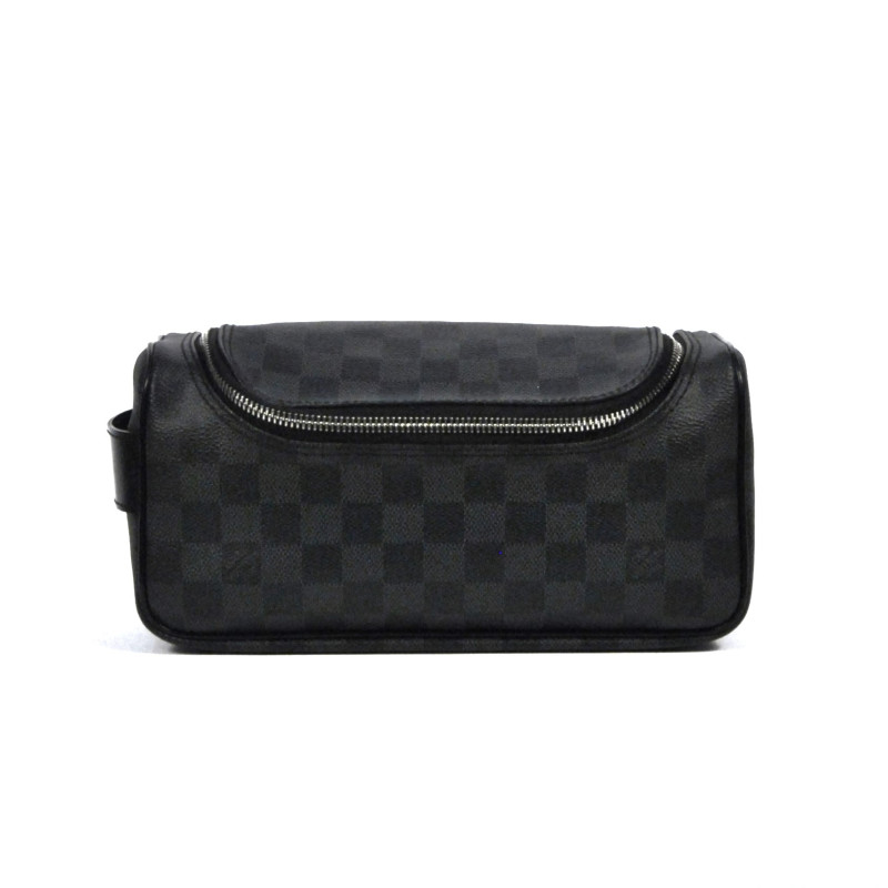 LV Damier Toiletry pouch
